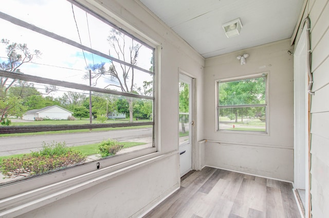 157 E Mansion St, Jackson, MI 49203 - view of unfurnished sunroom