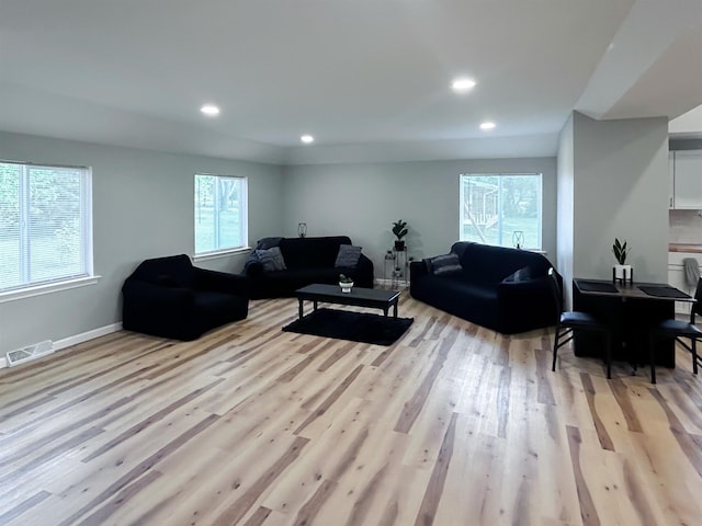 5098 N Center Rd, Flint, MI 48506 - living room featuring light wood-style flooring, recessed lighting, and baseboards