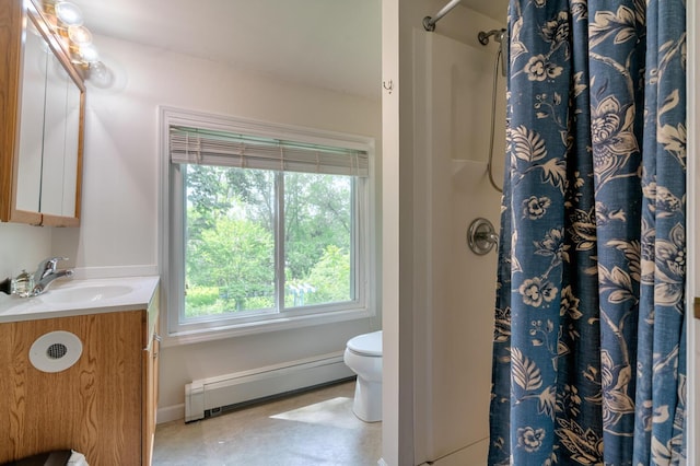 7938 E Dr N, Battle Creek, MI 49014 - full bathroom featuring baseboard heating, toilet, vanity, and a shower with curtain
