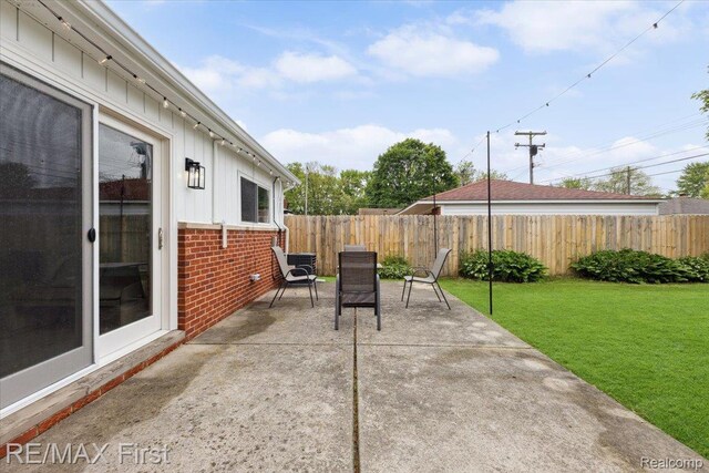 31111 Angeline Ct E, Saint Clair Shores, MI 48082 - view of patio / terrace