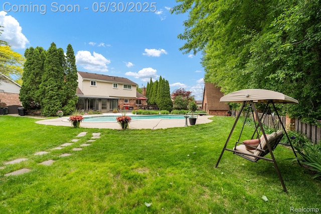 9495 Continental Dr, Taylor, MI 48180 - view of yard with a sunroom