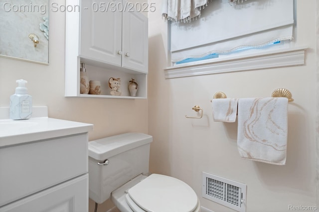 9495 Continental Dr, Taylor, MI 48180 - bathroom with vanity and toilet