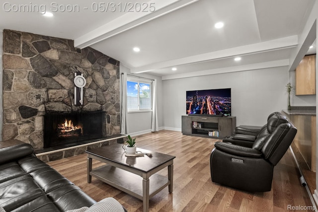 1916 Squirrel Valley Dr, Bloomfield Hills, MI 48304 - living area featuring a fireplace, light wood finished floors, baseboards, and recessed lighting