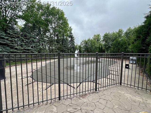 52006 Finch Ct, Shelby Twp, MI 48315 - view of patio