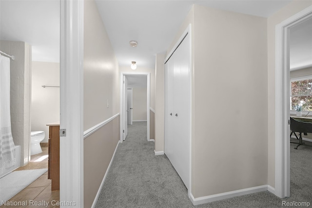 892 Hemlock Ct, Rochester, MI 48307 - hall with carpet floors and baseboards