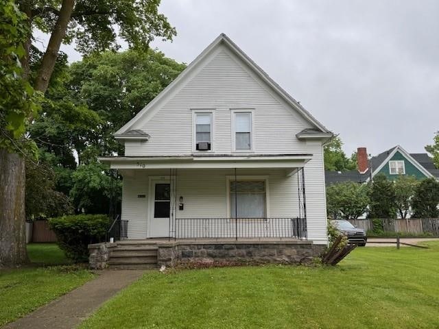 510 S Main, Mount Pleasant, MI 48858 - view of front of home with covered porch