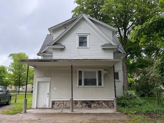 510 S Main, Mount Pleasant, MI 48858 - view of front of home with a porch
