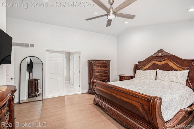 5582 Greenbriar Dr, West Bloomfield, MI 48322 - bedroom featuring light wood-type flooring, recessed lighting, and ceiling fan