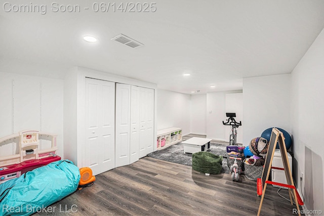 5582 Greenbriar Dr, West Bloomfield, MI 48322 - game room featuring wood finished floors and recessed lighting