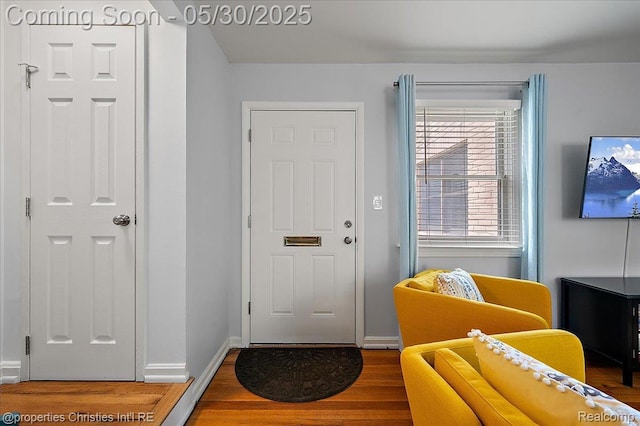 731 N Eton St, Birmingham, MI 48009 - foyer entrance with wood finished floors and baseboards