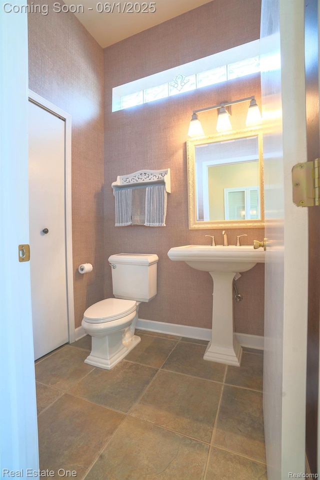 39888 Brylor, Clinton Township, MI 48038 - half bathroom with toilet