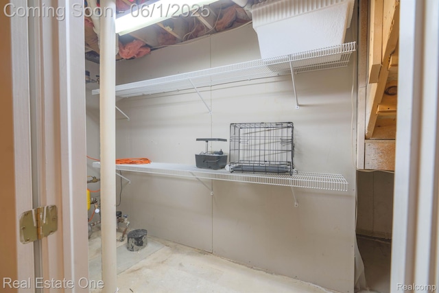 39888 Brylor, Clinton Township, MI 48038 - view of laundry area