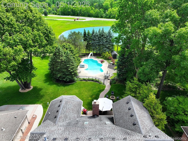 39888 Brylor, Clinton Township, MI 48038 - aerial view of a pool