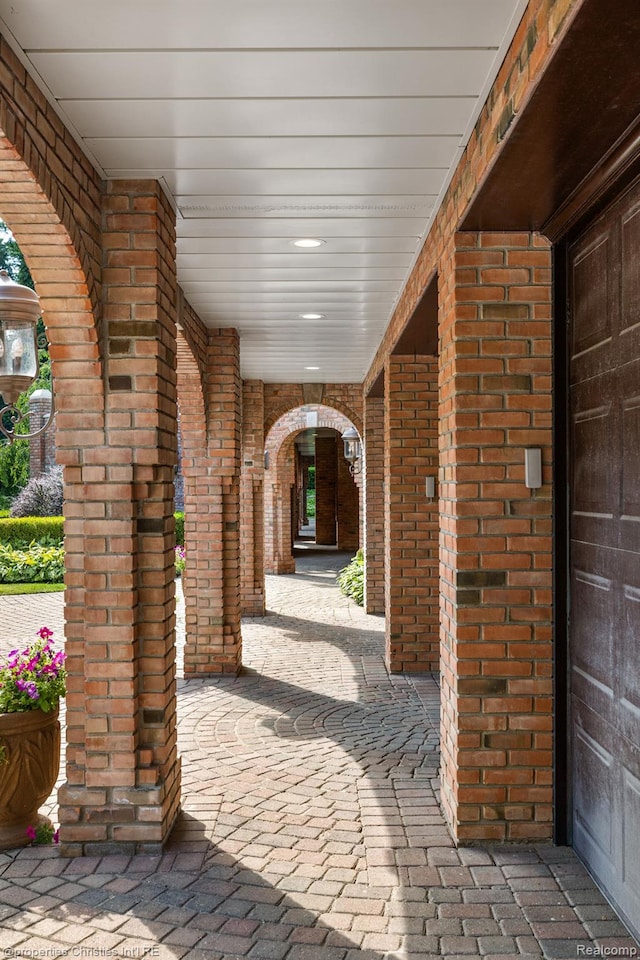 975 Sunningdale Dr, Bloomfield Hills, MI 48302 - view of patio / terrace