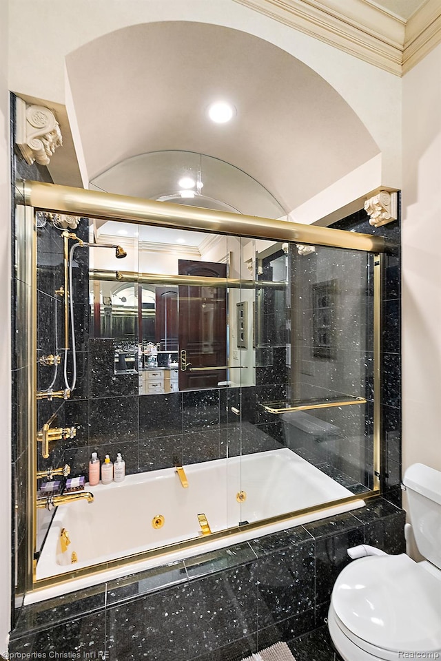 975 Sunningdale Dr, Bloomfield Hills, MI 48302 - full bath featuring toilet, a combined bath / shower with jetted tub, and crown molding