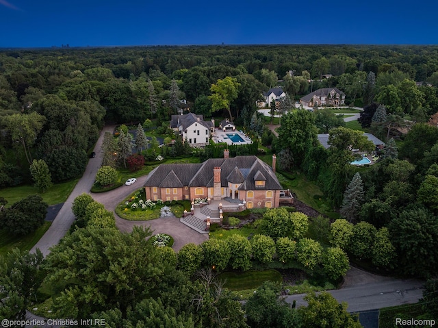 975 Sunningdale Dr, Bloomfield Hills, MI 48302 - aerial view of property and surrounding area with a heavily wooded area