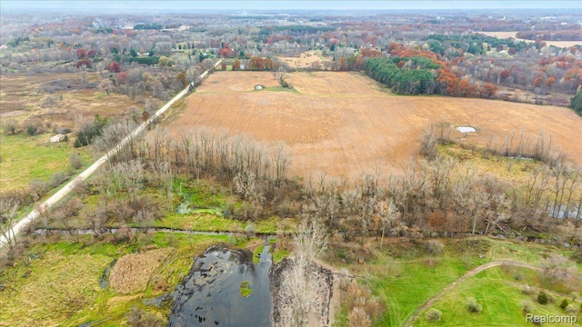 C 9542 Byron Rd, Howell, MI 48855