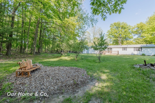 838 S Grey Rd, Midland, MI 48640 - view of grassy yard