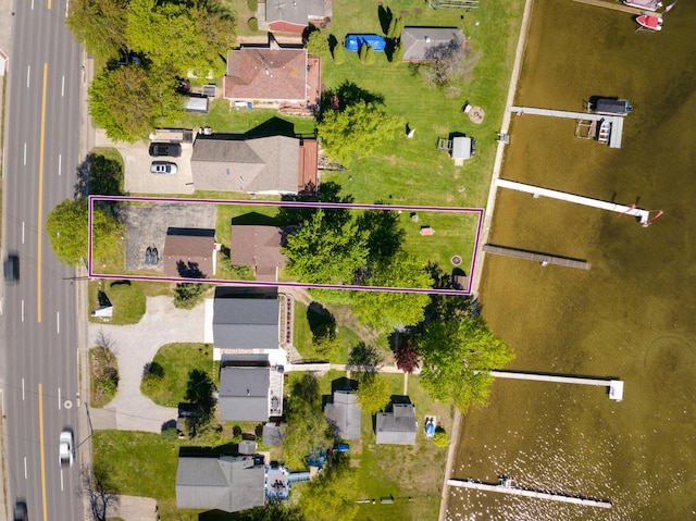 6132 W Houghton Lake Dr, Houghton Lake, MI 48629 - aerial perspective of suburban area