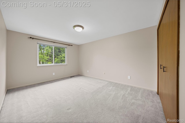 2753 Powderhorn Ridge Rd, Rochester Hills, MI 48309 - empty room featuring light carpet and baseboards