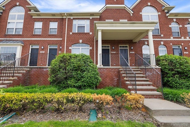 3070 Camden Dr, Troy, MI 48084 - multi unit property with a chimney and brick siding