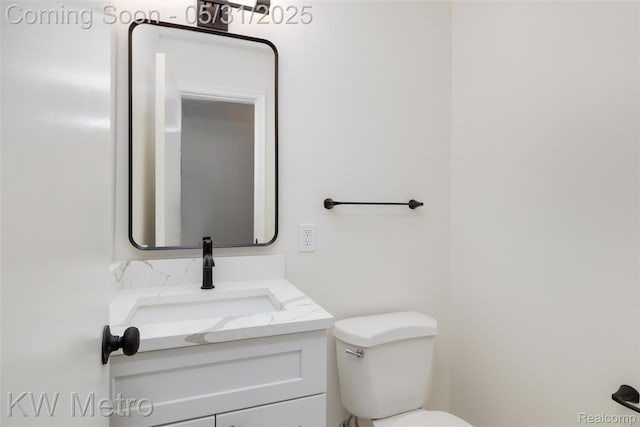 1607 Yorktown St, Grosse Pointe Farms, MI 48236 - half bath with vanity and toilet