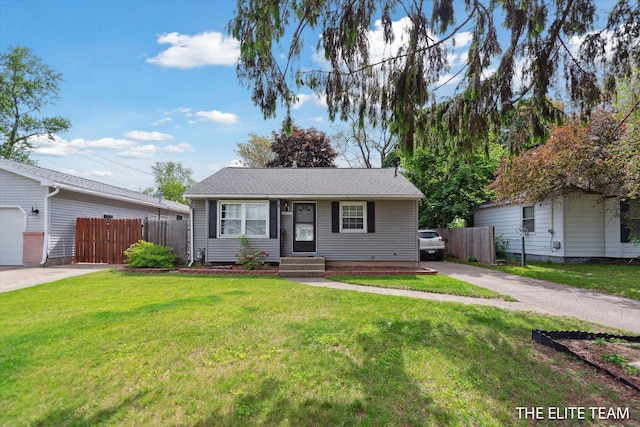4542 Pinehurst Ave SW, Grand Rapids, MI 49548 - view of front of home featuring concrete driveway