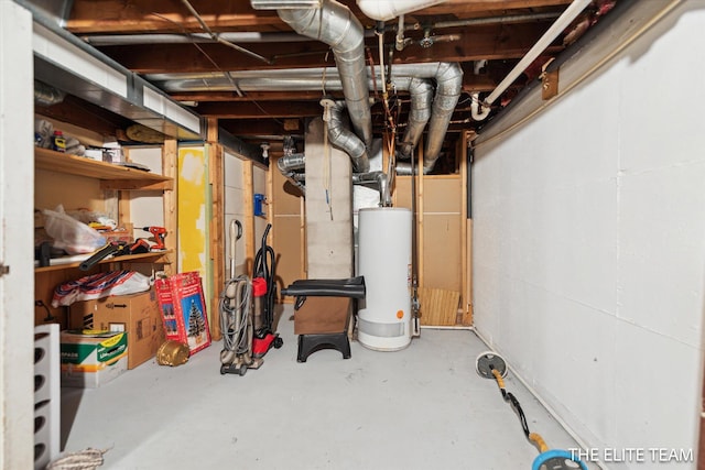 4542 Pinehurst Ave SW, Grand Rapids, MI 49548 - unfinished below grade area with water heater