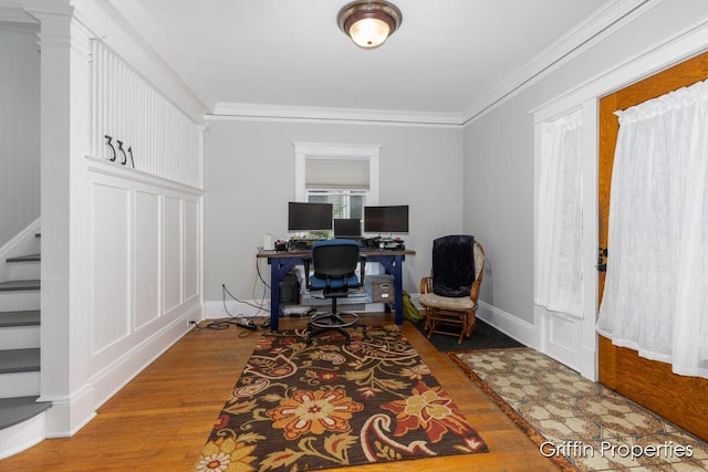 331 Carlton Ave SE, Grand Rapids, MI 49506 - office space with wood finished floors, crown molding, and baseboards