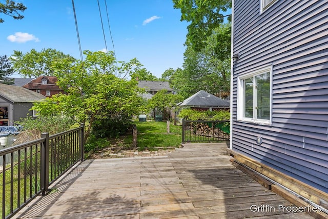 331 Carlton Ave SE, Grand Rapids, MI 49506 - view of deck