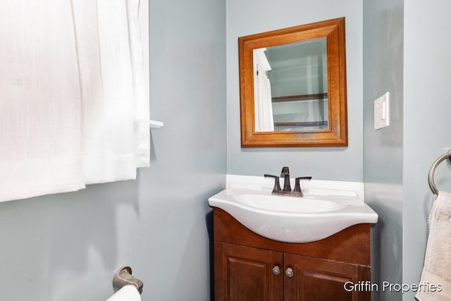 331 Carlton Ave SE, Grand Rapids, MI 49506 - bathroom with vanity