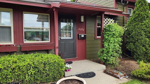 2542 Pittsfield Blvd, Ann Arbor, MI 48104 - view of doorway to property