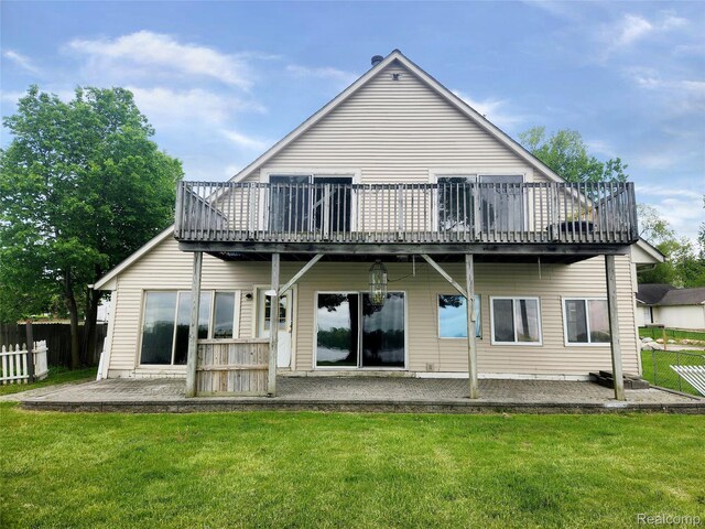 4390 Cass Elizabeth Rd, Waterford, MI 48328 - rear view of property featuring a patio area and a wooden deck