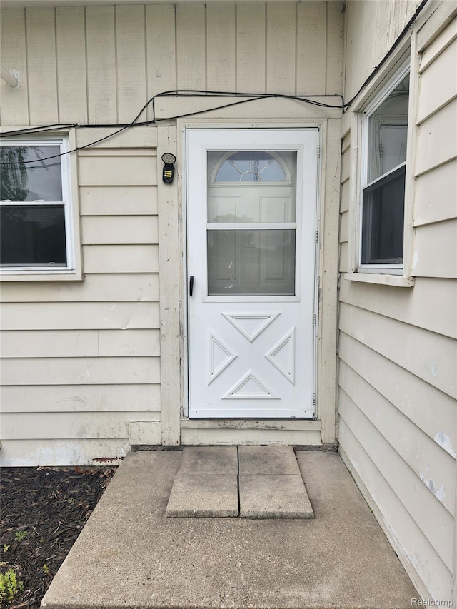 4390 Cass Elizabeth Rd, Waterford, MI 48328 - doorway to property