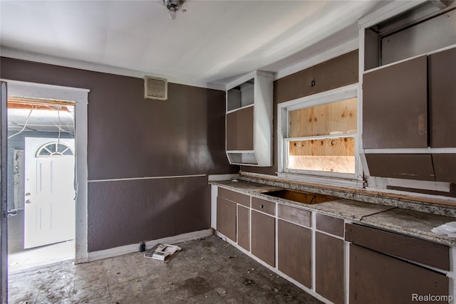 600 Alameda St, Highland Park, MI 48203 - view of kitchen