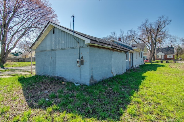 600 Alameda St, Highland Park, MI 48203 - view of property exterior with board and batten siding