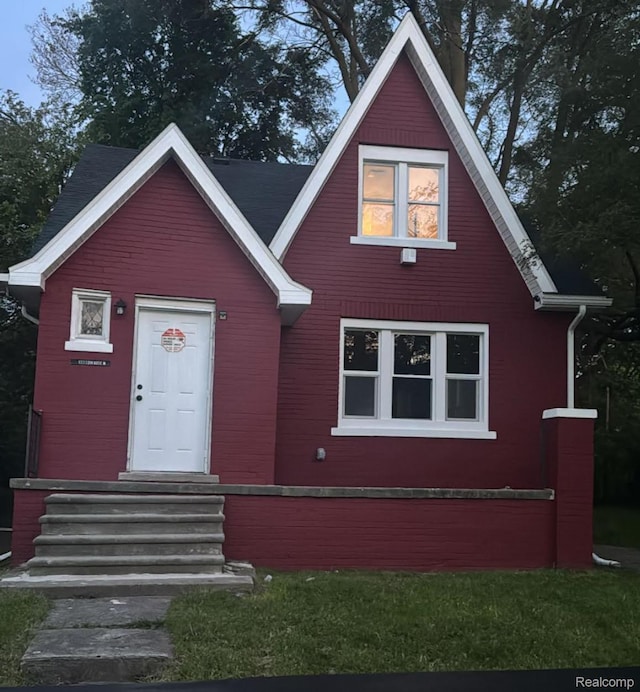 13332 Maiden St, Detroit, MI 48213 - view of front of home featuring entry steps
