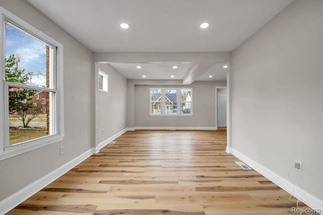 13332 Maiden St, Detroit, MI 48213 - unfurnished room with light wood-style floors, recessed lighting, and baseboards