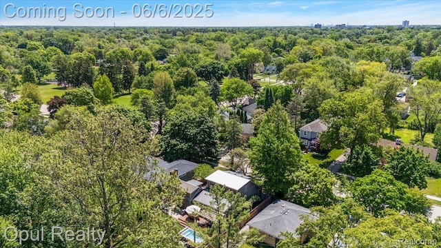 716 Magnolia Ave, Royal Oak, MI 48073 - aerial view of property and surrounding area featuring a forest
