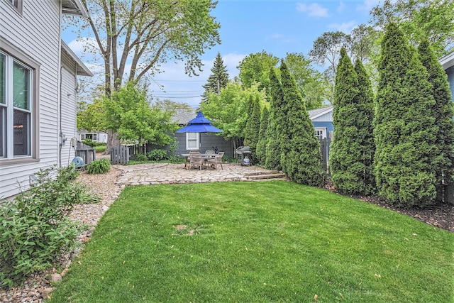 2335 Niles Ave, Saint Joseph, MI 49085 - view of yard featuring a patio