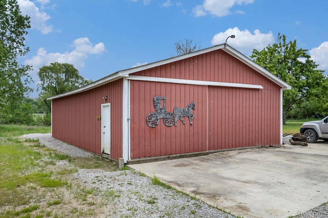 7340 Hartland Rd, Fenton, MI 48430 - view of pole building