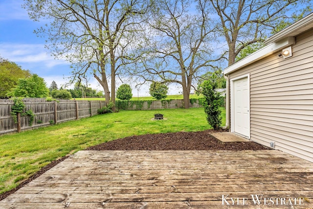 810 James St, Belding, MI 48809 - view of patio featuring a deck