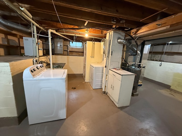 538 Wharton Ave, Ypsilanti, MI 48198 - below grade area with separate washer and dryer and electric panel