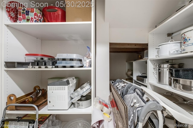 3120 Pond Rd, Leonard, MI 48367 - view of pantry