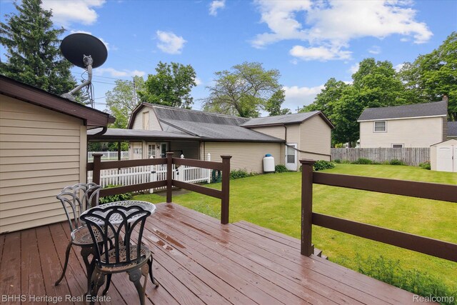 301 N Church St, Byron, MI 48418 - view of deck
