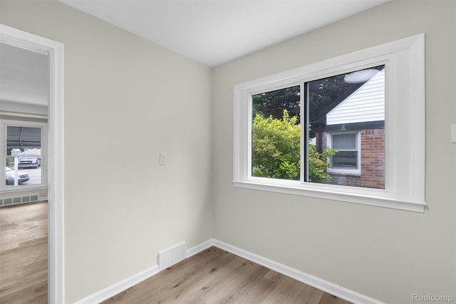1621 Fairbairn St, Dearborn, MI 48141 - unfurnished room with wood finished floors and baseboards