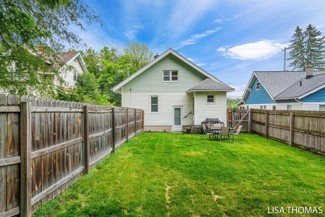 639 College Ave NE, Grand Rapids, MI 49503 - view of back of property