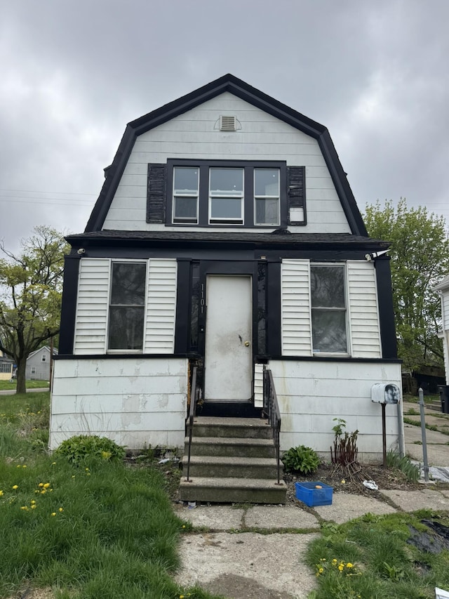 1101 W Rankin St, Flint, MI 48504 - dutch colonial with a gambrel roof and entry steps