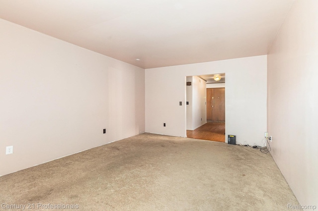 18201 Filmore St, Southfield, MI 48075 - view of carpeted spare room