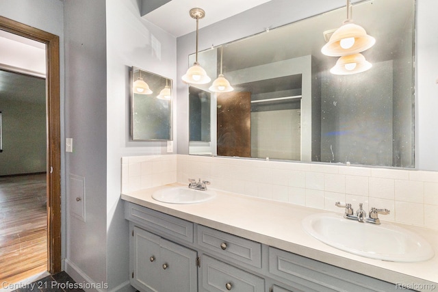 18201 Filmore St, Southfield, MI 48075 - full bath featuring tasteful backsplash and double vanity